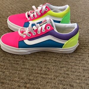 Girls vans